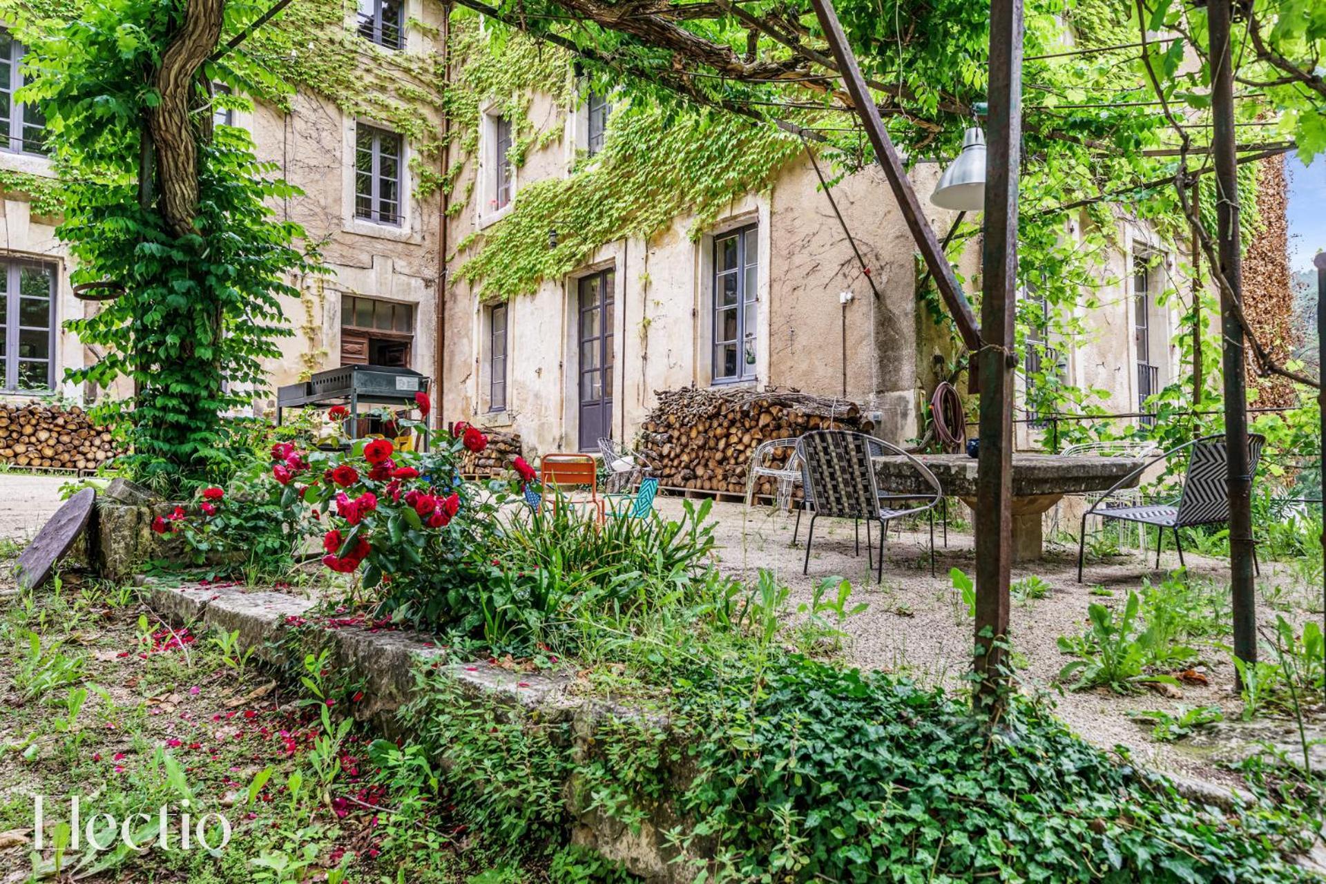 Parenthese En Luberon Hotell Rustrel Eksteriør bilde