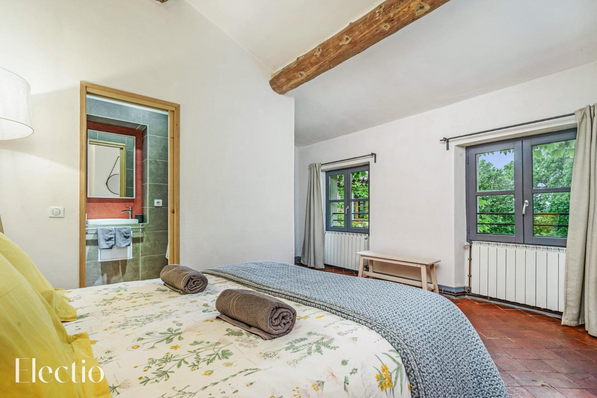 Parenthese En Luberon Hotell Rustrel Eksteriør bilde